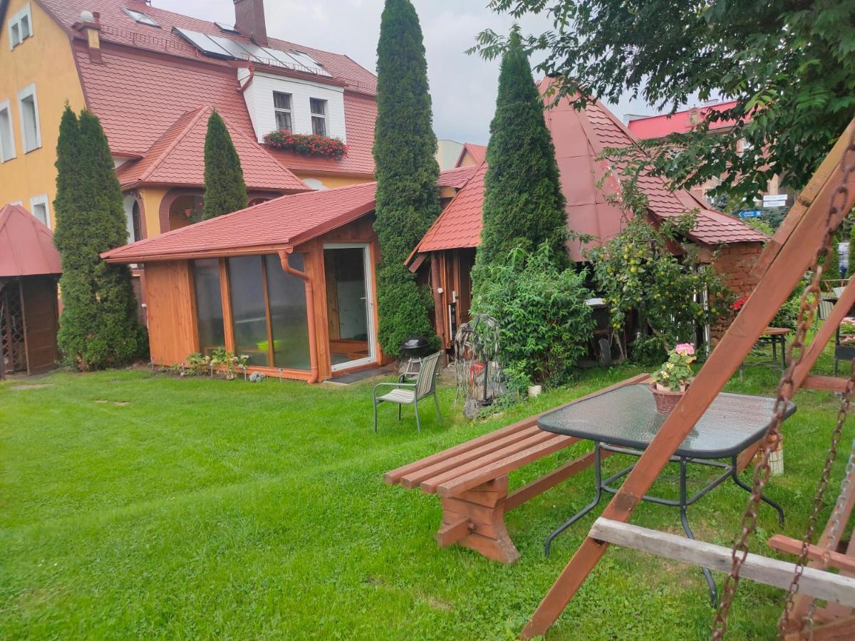 Gosciniec Iwona Hotel Glucholazy Exterior photo