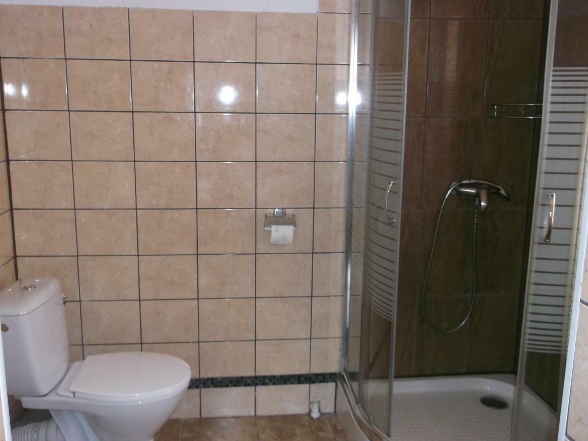 Gosciniec Iwona Hotel Glucholazy Exterior photo