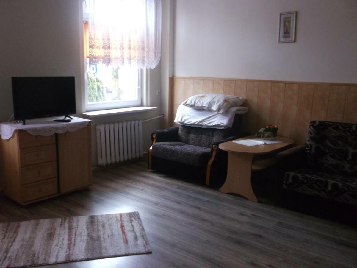 Gosciniec Iwona Hotel Glucholazy Exterior photo